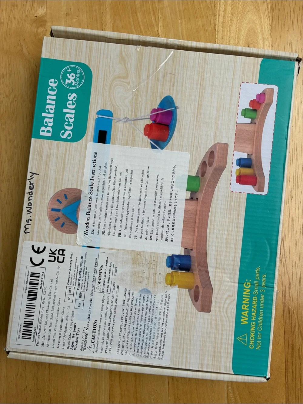 Wooden Balance Scale Toy for early childhood education